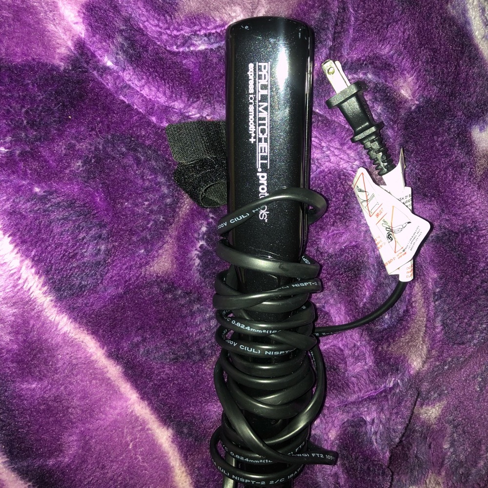 Paul Mitchell pro tools straightener